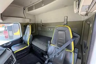 Volvo FH 16 650 6x2, 488 kW, diesel, automatic
