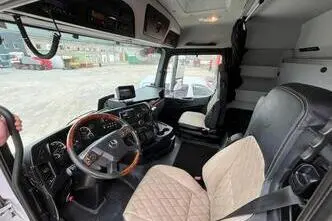 Mercedes-Benz Arocs 2542 6x2*4, 310 kW, дизель, автомат