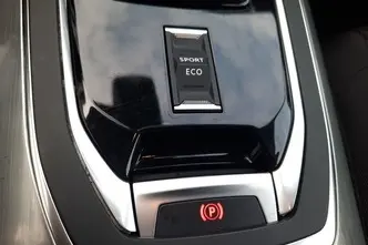 Peugeot 308, 1.2, 96 kW, bensiin, automaat, esivedu