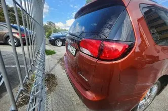 Chrysler Pacifica, 3.6, 214 kW, hübriid, automaat, esivedu