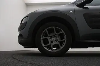 Citroën C4 Cactus, 1.6, 73 kW, diesel, manual, front-wheel drive