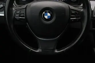 BMW 520, 2.0, 135 kW, bensiin, automaat, tagavedu