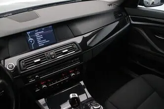 BMW 520, 2.0, 135 kW, bensiin, automaat, tagavedu