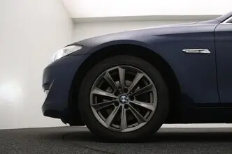 BMW 520, 2.0, 135 kW, bensiin, automaat, tagavedu