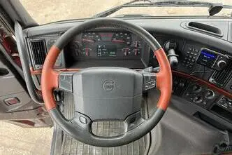 Volvo FH 16 660 6x4, 485 kW, diesel, automatic
