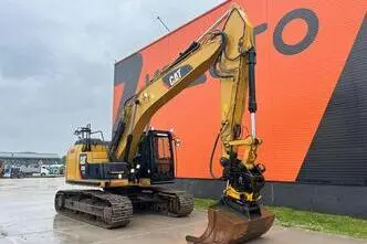 Caterpillar 320 E, 113 kW, diisel