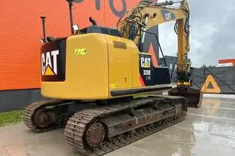 Caterpillar 320 E, 113 kW, diisel