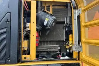 Caterpillar 320 E, 113 kW, diisel