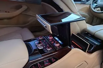 Audi A8, 4.1, 283 kW, дизель, автомат, полный привод