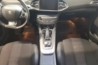 Peugeot 308, 1.2, 96 kW, bensiin, automaat, esivedu