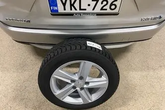 Toyota Corolla, 2.0, 135 kW, hübriid, automaat, esivedu