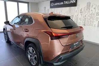 Lexus UX 300, 57 kW, электричество, автомат, передний привод