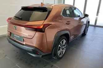 Lexus UX 300, 57 kW, электричество, автомат, передний привод