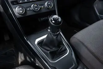 Volkswagen T-Roc, 1.0, 85 kW, bensiin, manuaal