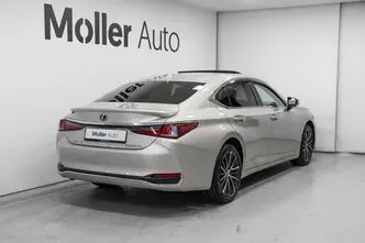 Lexus ES 300, 2.5, 131 kW, automaat, esivedu