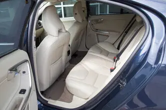 Volvo S60, 2.4, 151 kW, diisel, automaat, nelikvedu