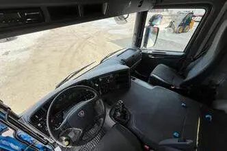 Scania P, 309 kW, дизель, механическая