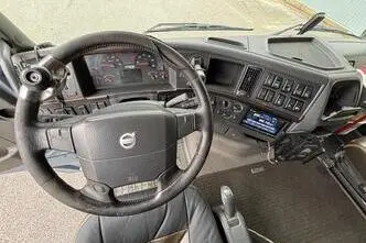 Volvo FH700, 515 kW, diesel, automatic