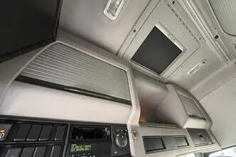 Volvo FH700, 515 kW, diesel, automatic