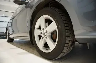 Volkswagen Jetta, 1.2, 77 kW, bensiin, manuaal, esivedu