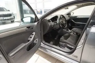 Volkswagen Jetta, 1.2, 77 kW, bensiin, manuaal, esivedu