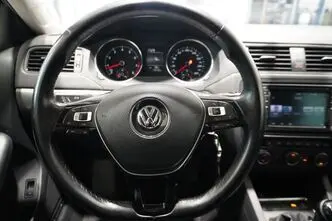 Volkswagen Jetta, 1.2, 77 kW, bensiin, manuaal, esivedu