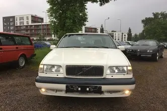 Volvo 850, 2.4, 103 kW, petrol, automatic, front-wheel drive