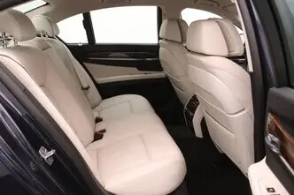 BMW 730, 3.0, 190 kW, дизель, автомат, задний привод