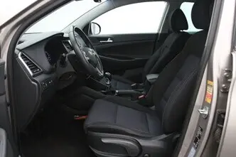 Hyundai Tucson, 1.6, 97 kW, бензин, механическая, передний привод