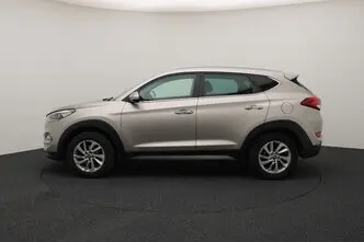 Hyundai Tucson, 1.6, 97 kW, бензин, механическая, передний привод