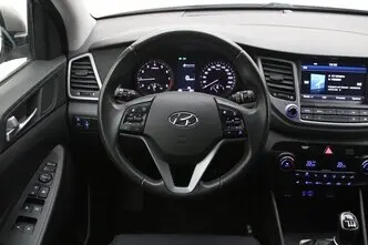 Hyundai Tucson, 1.6, 97 kW, бензин, механическая, передний привод