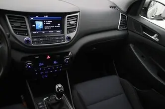 Hyundai Tucson, 1.6, 97 kW, бензин, механическая, передний привод