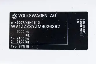 Volkswagen Crafter, 9.0, 100 kW, diesel, automatic, front-wheel drive