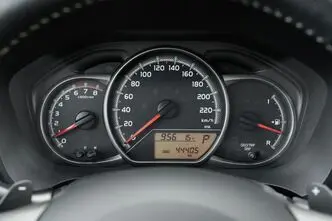 Toyota Yaris, 1.3, 73 kW, bensiin, automaat, esivedu