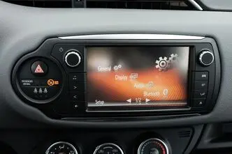 Toyota Yaris, 1.3, 73 kW, bensiin, automaat, esivedu