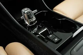 Volvo XC40, 2.0, 140 kW, diisel, automaat, nelikvedu