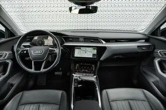 Audi e-tron, 300 kW, elekter, automaat, nelikvedu