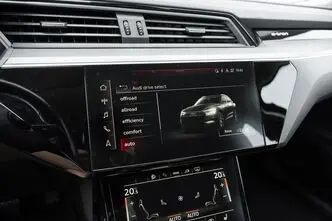 Audi e-tron, 300 kW, elekter, automaat, nelikvedu