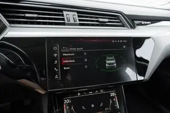 Audi e-tron, 300 kW, elekter, automaat, nelikvedu