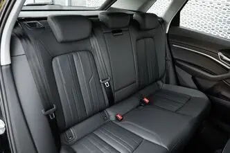 Audi e-tron, 300 kW, elekter, automaat, nelikvedu