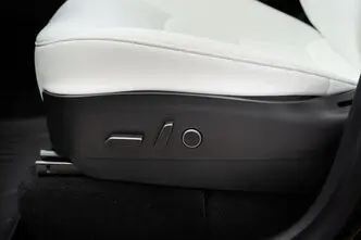 Tesla Model Y, 378 kW, elekter, automaat, nelikvedu
