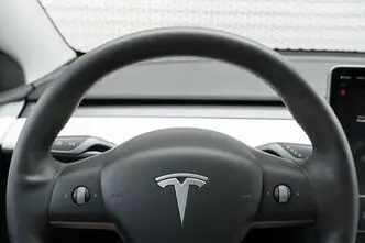 Tesla Model Y, 378 kW, elekter, automaat, nelikvedu