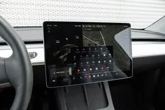 Tesla Model Y, 378 kW, elekter, automaat, nelikvedu
