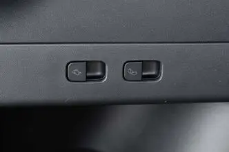 Tesla Model Y, 378 kW, elekter, automaat, nelikvedu