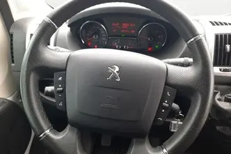 Peugeot Boxer, 2.2, 88 kW, diesel, manual, front-wheel drive