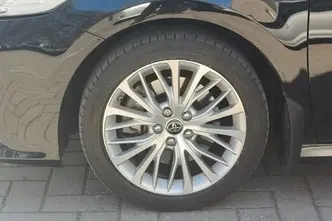 Toyota Camry, 2.5, 131 kW, hübriid, automaat, esivedu
