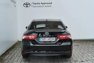 Toyota Camry, 2.5, 131 kW, hybrid, automatic, front-wheel drive