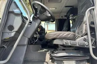 Volvo FH480, 353 kW, diesel, automatic