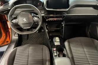Peugeot e-2008, elekter, automaat, esivedu