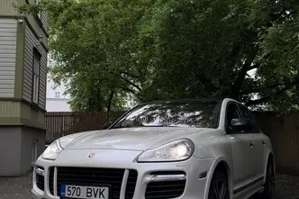 Porsche Cayenne, 4.8, 450 kW, бензин, полуавтомат, полный привод